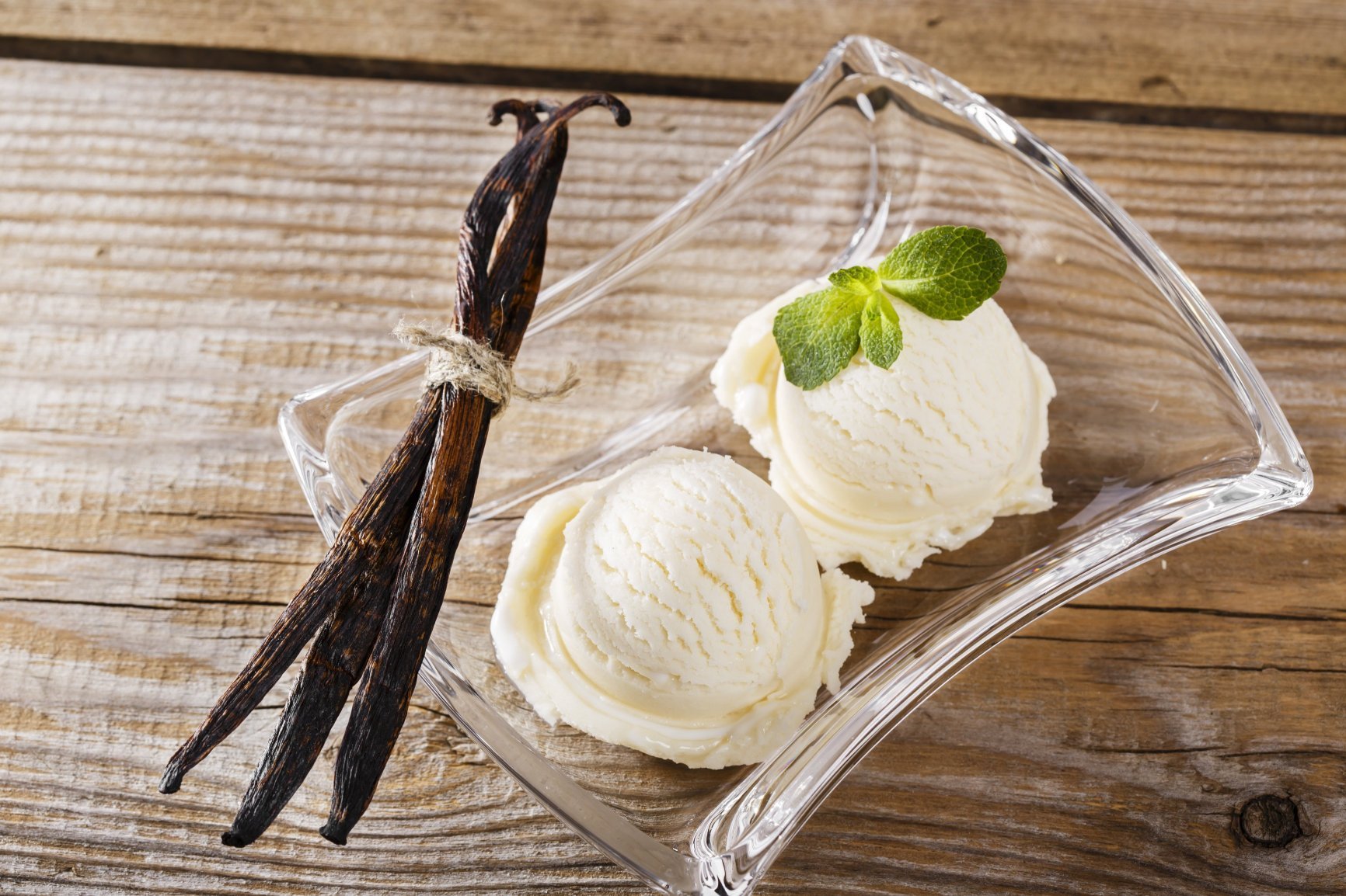 OLD-FASHIONED VANILLA ICE CREAM – Cape Crystal Brands