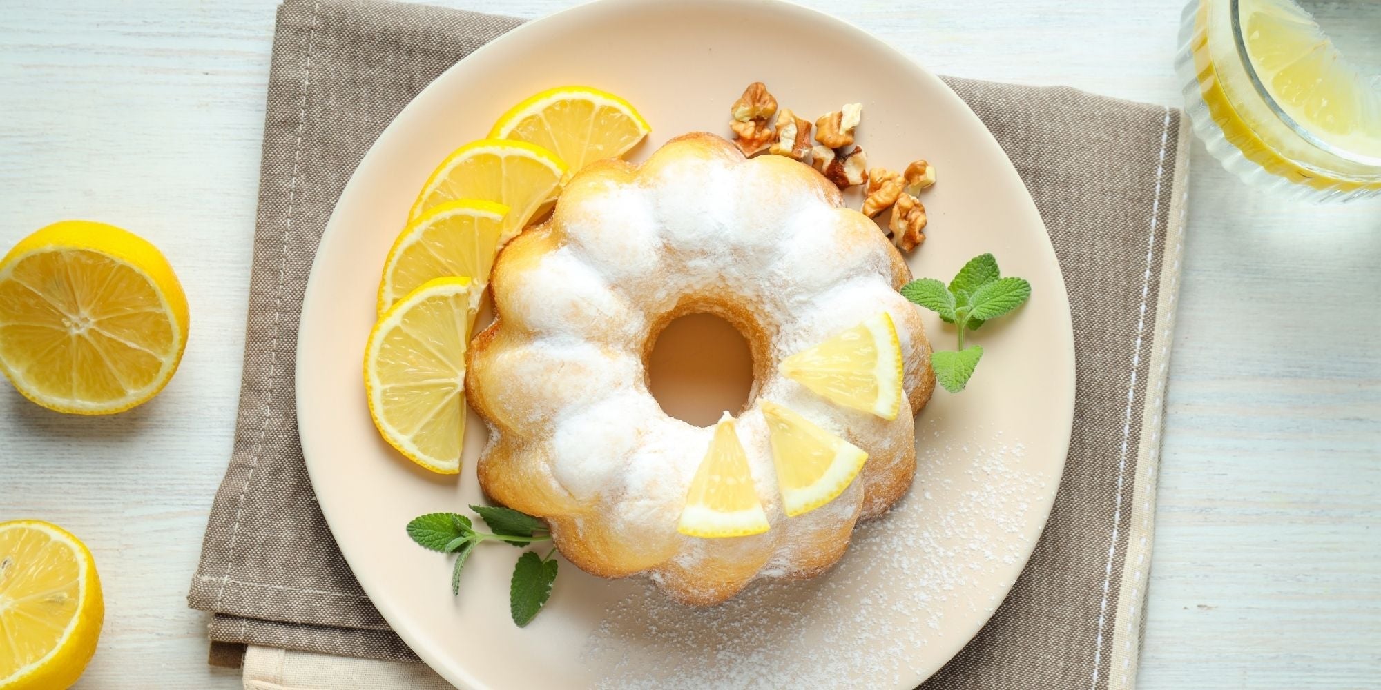 The Secrets of Preparing a Healthy and Fluffy Lemon Cake